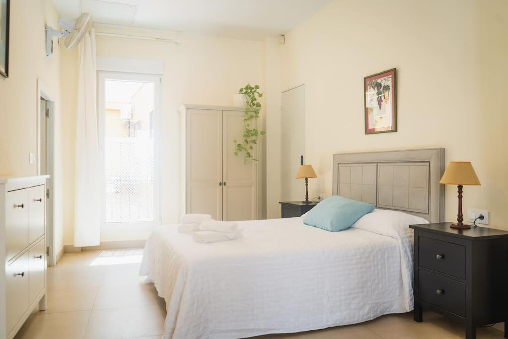 Estudio A Estrenar En Sta Clara Sevilla Exteriér fotografie