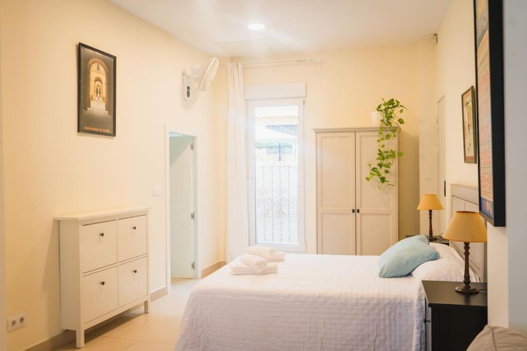 Estudio A Estrenar En Sta Clara Sevilla Exteriér fotografie